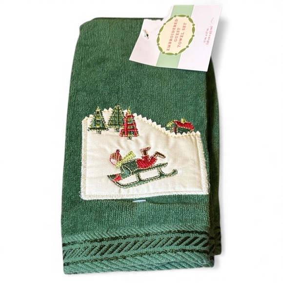 Christmas Embroidered Green Guest Towel Set NWT - Picture 5 of 12